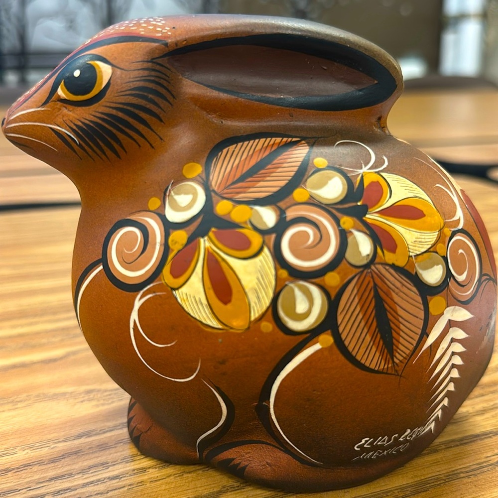 Elias Regin Mexico Folk Art Rabbit Handmade Clay Figurine 5 Inches Tall